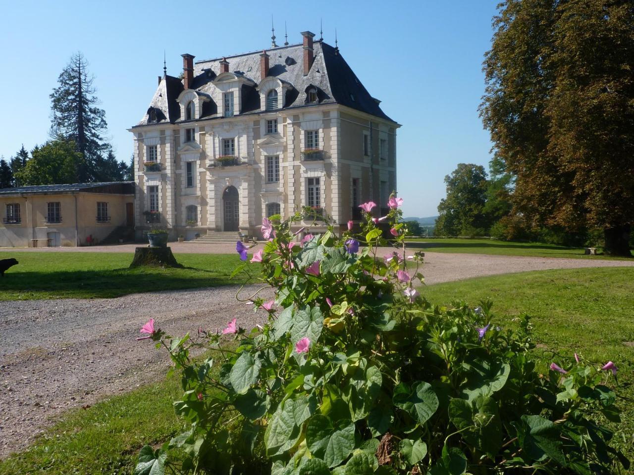 Domaine De Chaligny Hostel Saint-Hilaire-en-Morvan Exterior photo